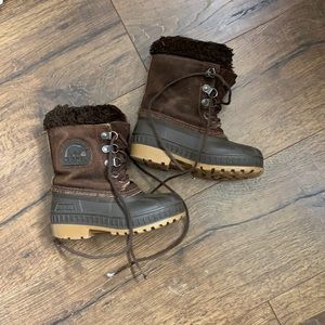 Sorel waterproof snow boots boys toddler 10